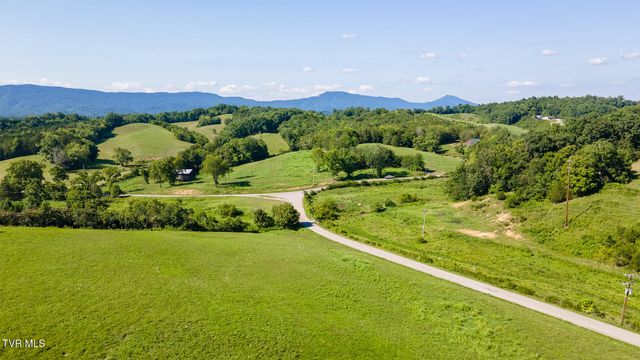 1224 Sulphur Springs Loop, Greeneville, TN 37745