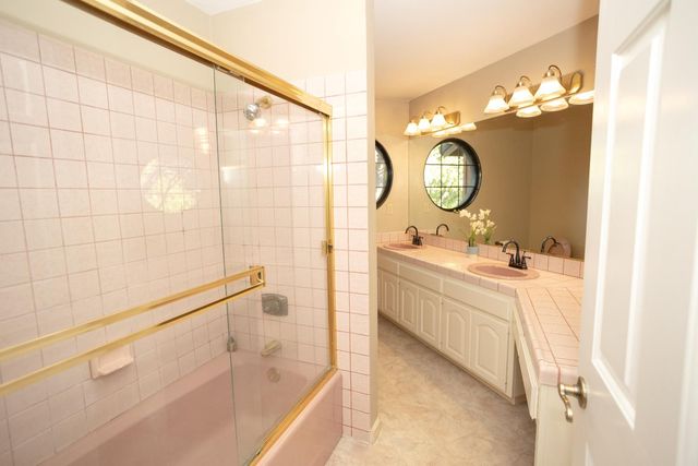 6415 Fairway Ct, Auburn, CA 95602