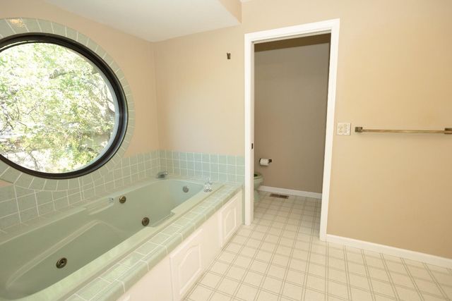 6415 Fairway Ct, Auburn, CA 95602