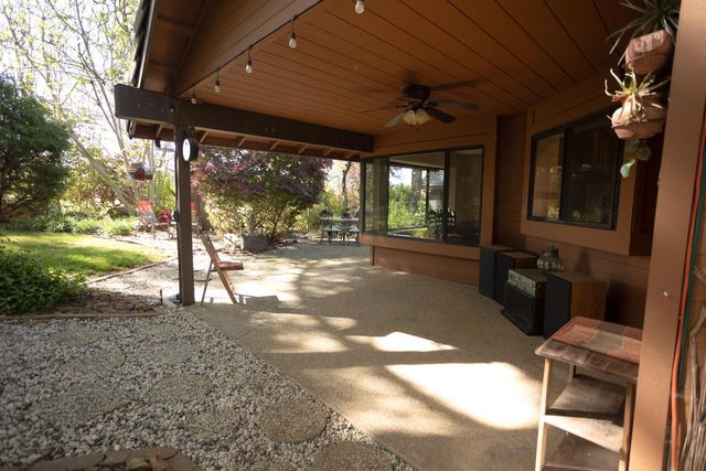 6415 Fairway Ct, Auburn, CA 95602