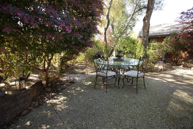 6415 Fairway Ct, Auburn, CA 95602