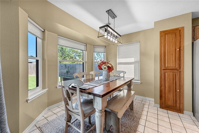 1 Greenridge Lane, Bentonville, AR 72712