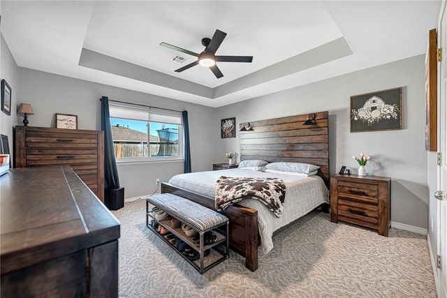 1 Greenridge Lane, Bentonville, AR 72712