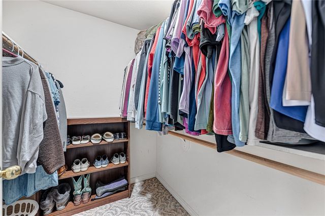 1 Greenridge Lane, Bentonville, AR 72712