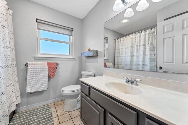 1 Greenridge Lane, Bentonville, AR 72712