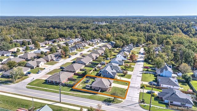 1 Greenridge Lane, Bentonville, AR 72712