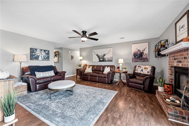 1 Greenridge Lane, Bentonville, AR 72712