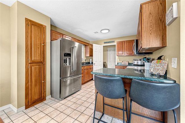 1 Greenridge Lane, Bentonville, AR 72712