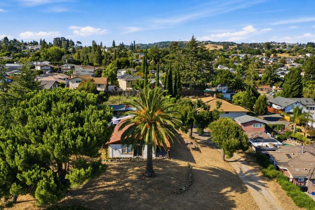 4304 Seven Hills Rd, Castro Valley, CA 94546