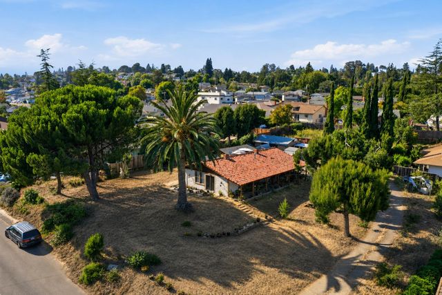 4304 Seven Hills Rd, Castro Valley, CA 94546