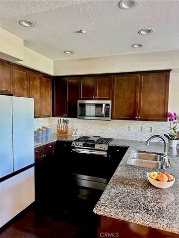 5450 Strand 202, Hawthorne, CA 90250