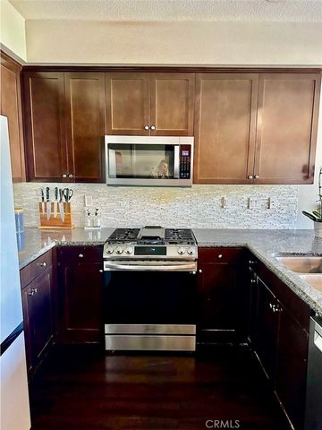 5450 Strand 202, Hawthorne, CA 90250