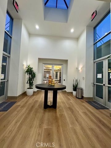 5450 Strand 202, Hawthorne, CA 90250