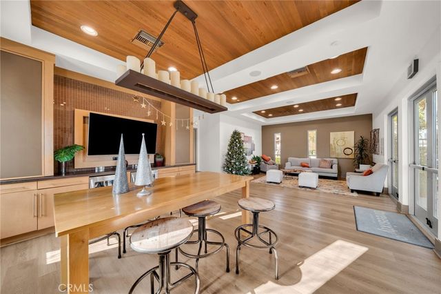 5450 Strand 202, Hawthorne, CA 90250