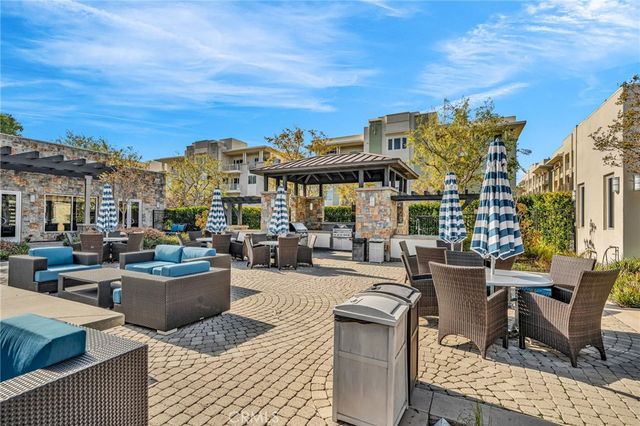 5450 Strand 202, Hawthorne, CA 90250