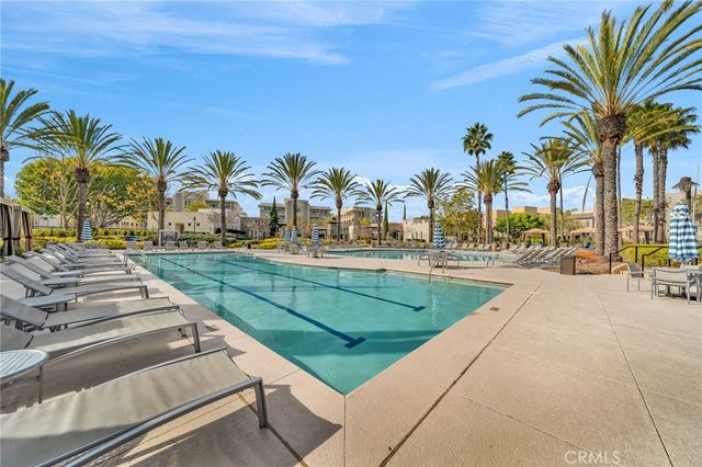 5450 Strand 202, Hawthorne, CA 90250