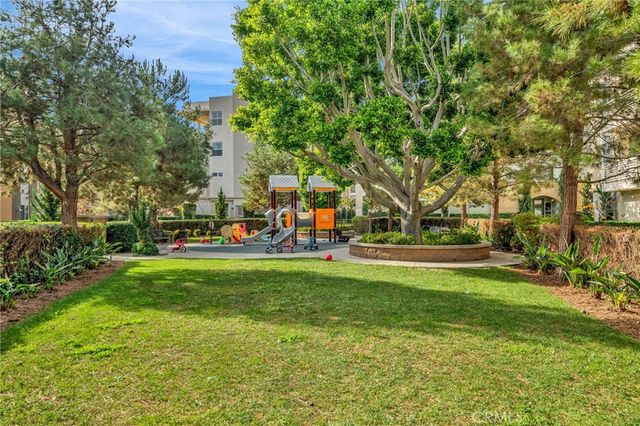 5450 Strand 202, Hawthorne, CA 90250