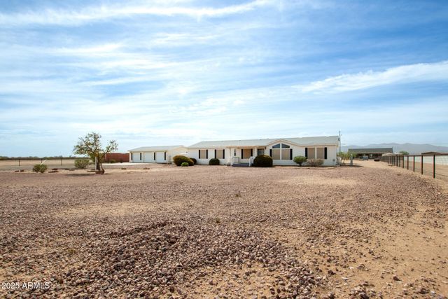 23851 W TETHER Trail, Wittmann, AZ 85361