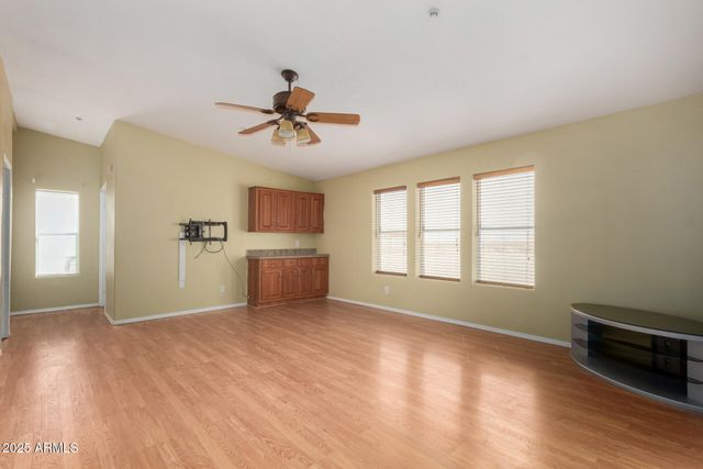 23851 W TETHER Trail, Wittmann, AZ 85361