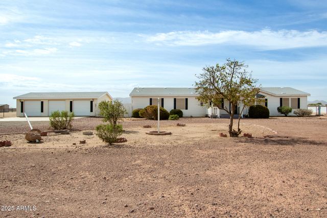 23851 W TETHER Trail, Wittmann, AZ 85361