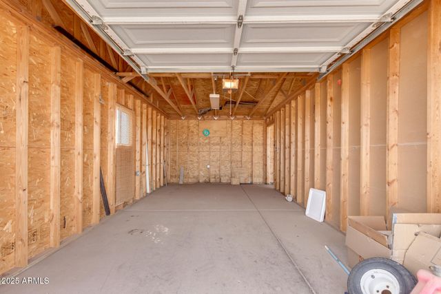 23851 W TETHER Trail, Wittmann, AZ 85361