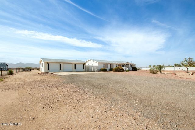 23851 W TETHER Trail, Wittmann, AZ 85361