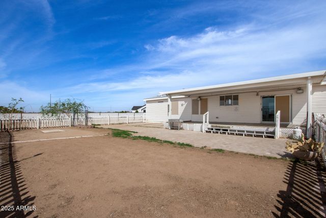 23851 W TETHER Trail, Wittmann, AZ 85361