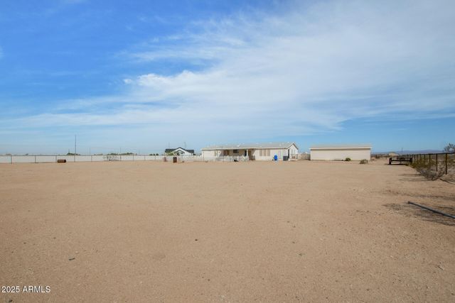 23851 W TETHER Trail, Wittmann, AZ 85361