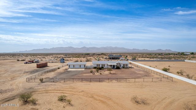 23851 W TETHER Trail, Wittmann, AZ 85361