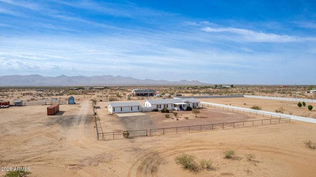 23851 W TETHER Trail, Wittmann, AZ 85361