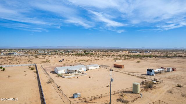 23851 W TETHER Trail, Wittmann, AZ 85361