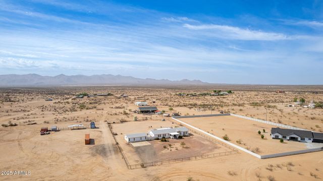 23851 W TETHER Trail, Wittmann, AZ 85361