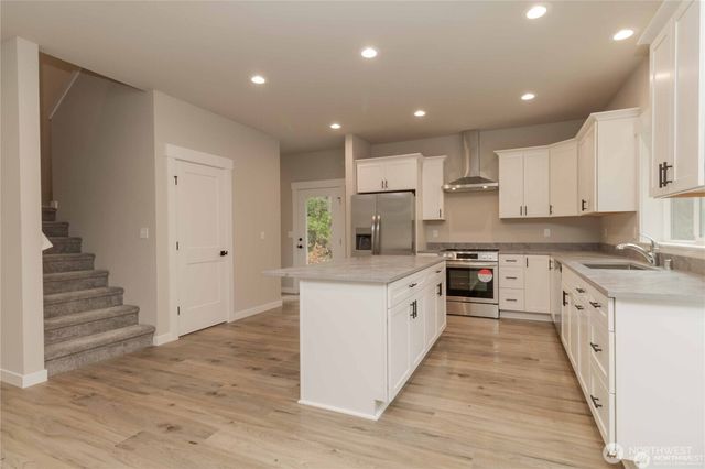 21649 Clear Lake Boulevard SE, Yelm, WA 98597