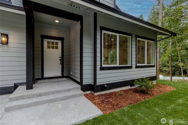 21649 Clear Lake Boulevard SE, Yelm, WA 98597