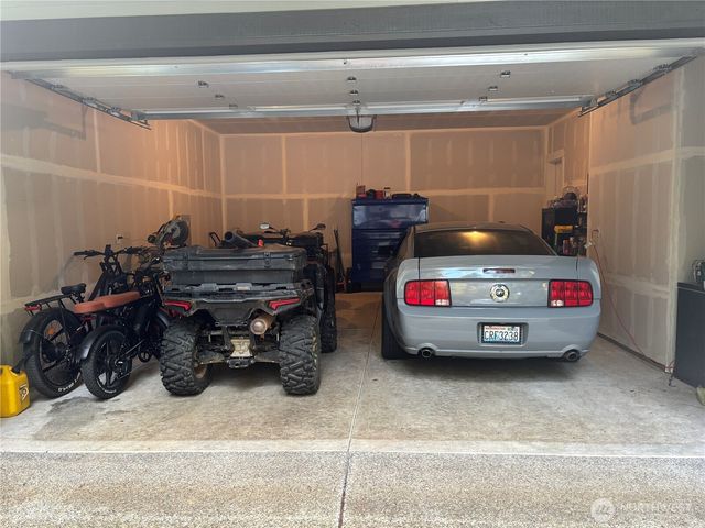 21649 Clear Lake Boulevard SE, Yelm, WA 98597