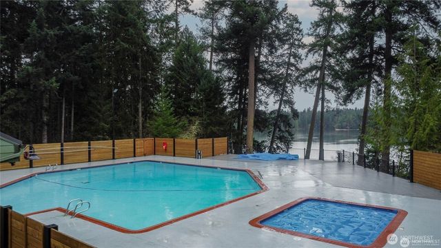 21649 Clear Lake Boulevard SE, Yelm, WA 98597