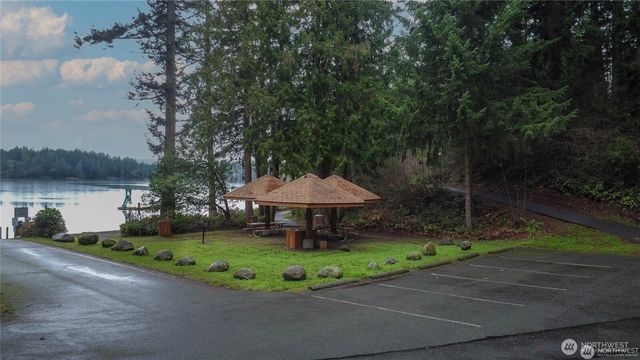 21649 Clear Lake Boulevard SE, Yelm, WA 98597