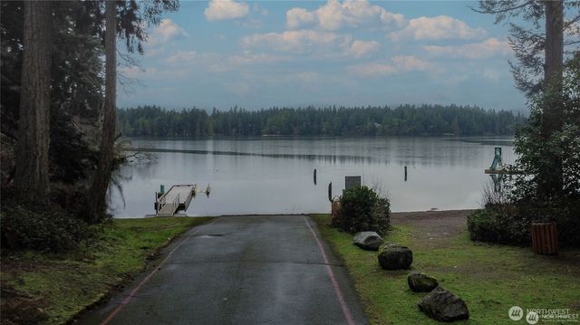 21649 Clear Lake Boulevard SE, Yelm, WA 98597