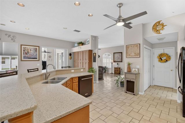 2804 CLUBHOUSE DRIVE, Plant City, FL 33566