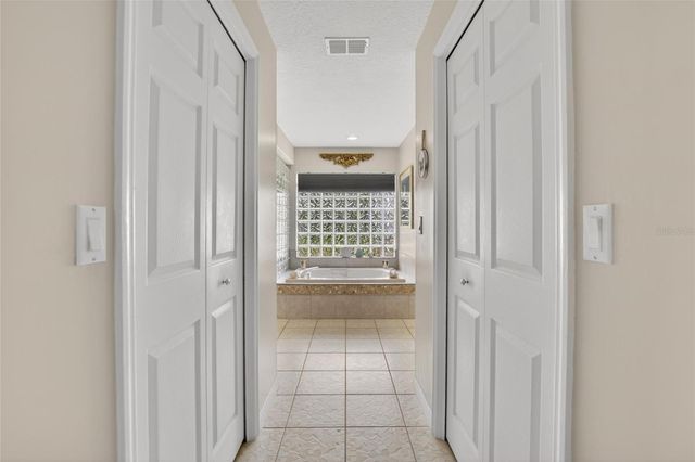 2804 CLUBHOUSE DRIVE, Plant City, FL 33566