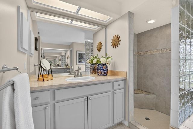 2804 CLUBHOUSE DRIVE, Plant City, FL 33566