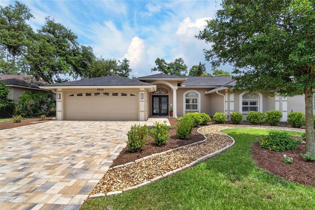 2804 CLUBHOUSE DRIVE, Plant City, FL 33566