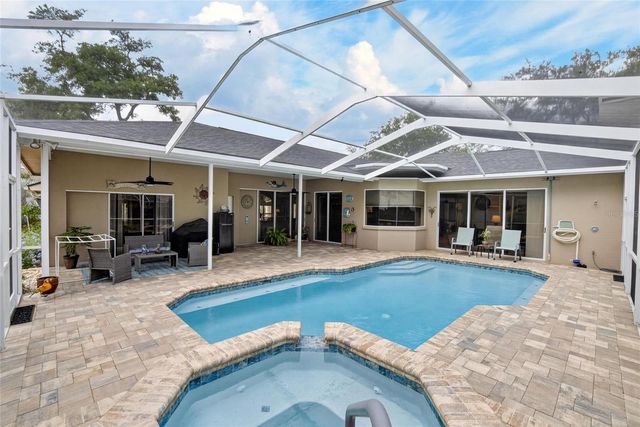 2804 CLUBHOUSE DRIVE, Plant City, FL 33566