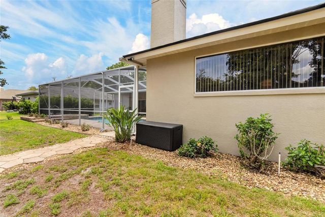 2804 CLUBHOUSE DRIVE, Plant City, FL 33566