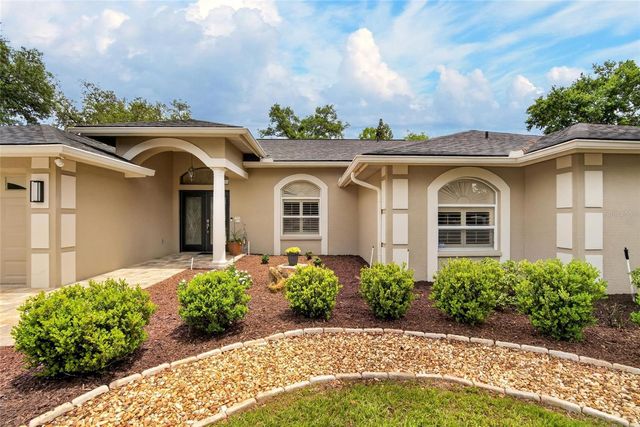 2804 CLUBHOUSE DRIVE, Plant City, FL 33566