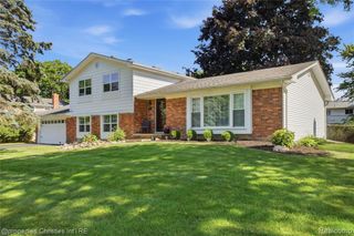 5569 Tadworth Place, West Bloomfield, MI 48322