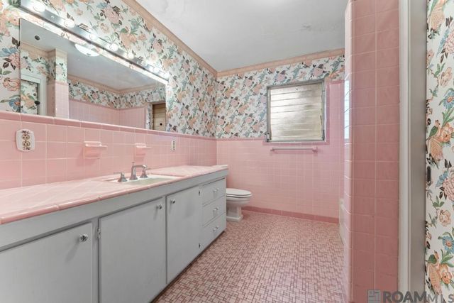5716 College Dr, Baton Rouge, LA 70806