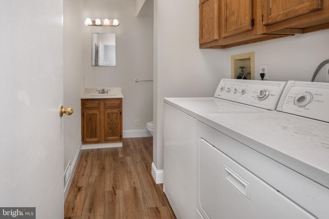 191 JONATHAN DAYTON, Princeton, NJ 08540