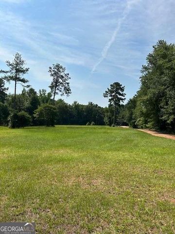 502 Kings Road SE, Milledgeville, GA 31061