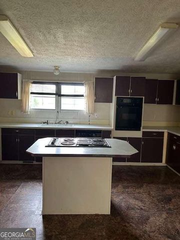 502 Kings Road SE, Milledgeville, GA 31061